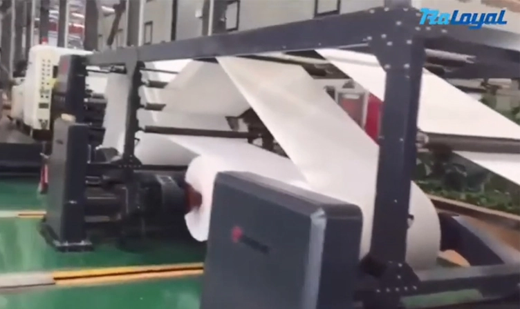 4 Rolls Loading Jumbo Paper Roll High Speed Rotary Sheet Cutting Machine